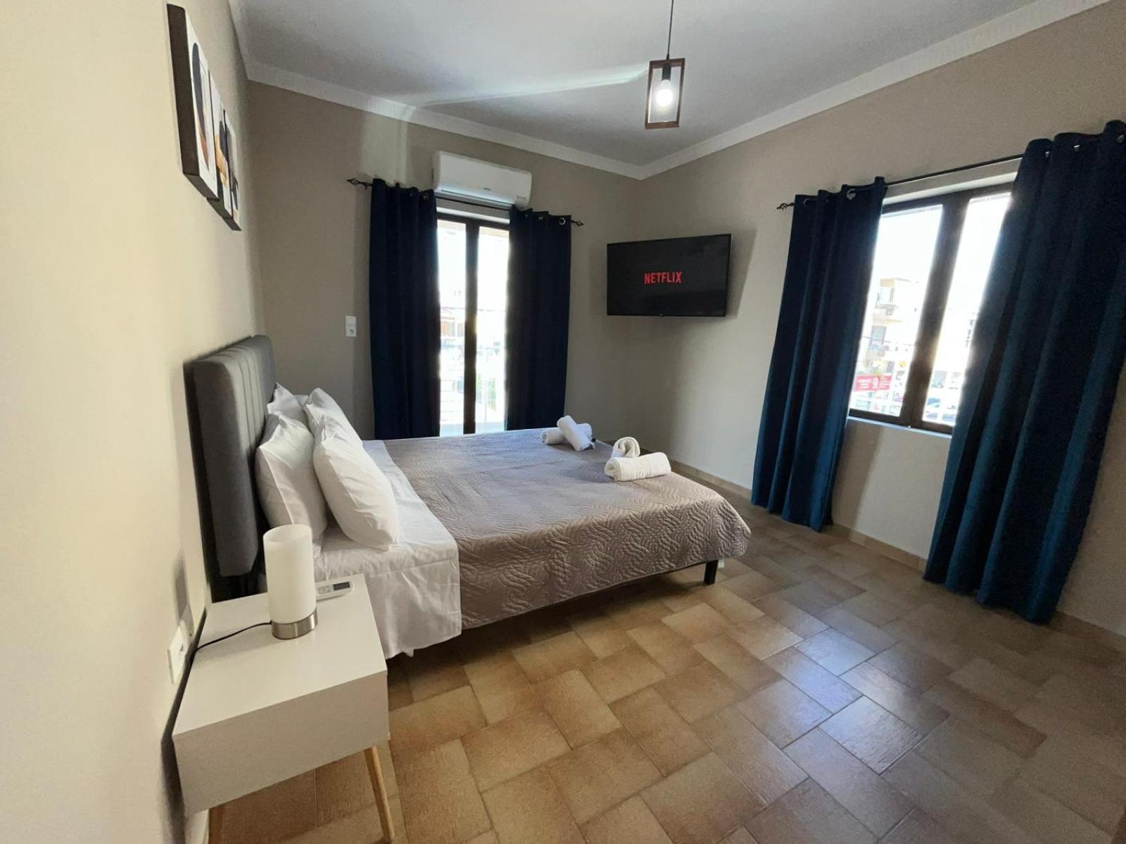 Modern Central Αpt 500M From The Beach. Chania  Luaran gambar